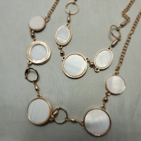 Coral Bay Two Row White Shell Layered Necklace White/rose Gold Tone - Picture 4 of 6